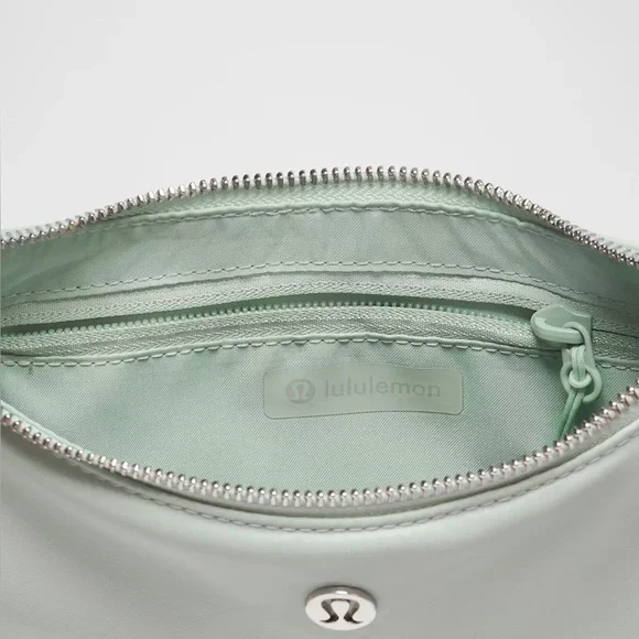 NWT- Lululemon City Essentials Small Shoulder Bag 3L - Pelican - Picture 9 of 9